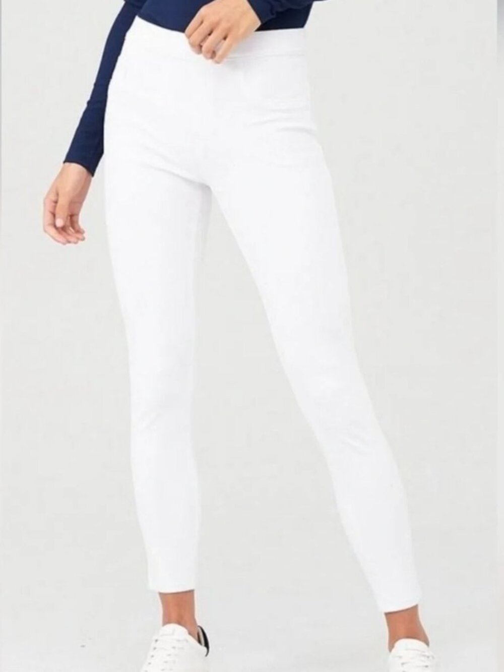 SPANX White Summer Stretch Fit, Booty Boost, Jean-ish Leggings, Small